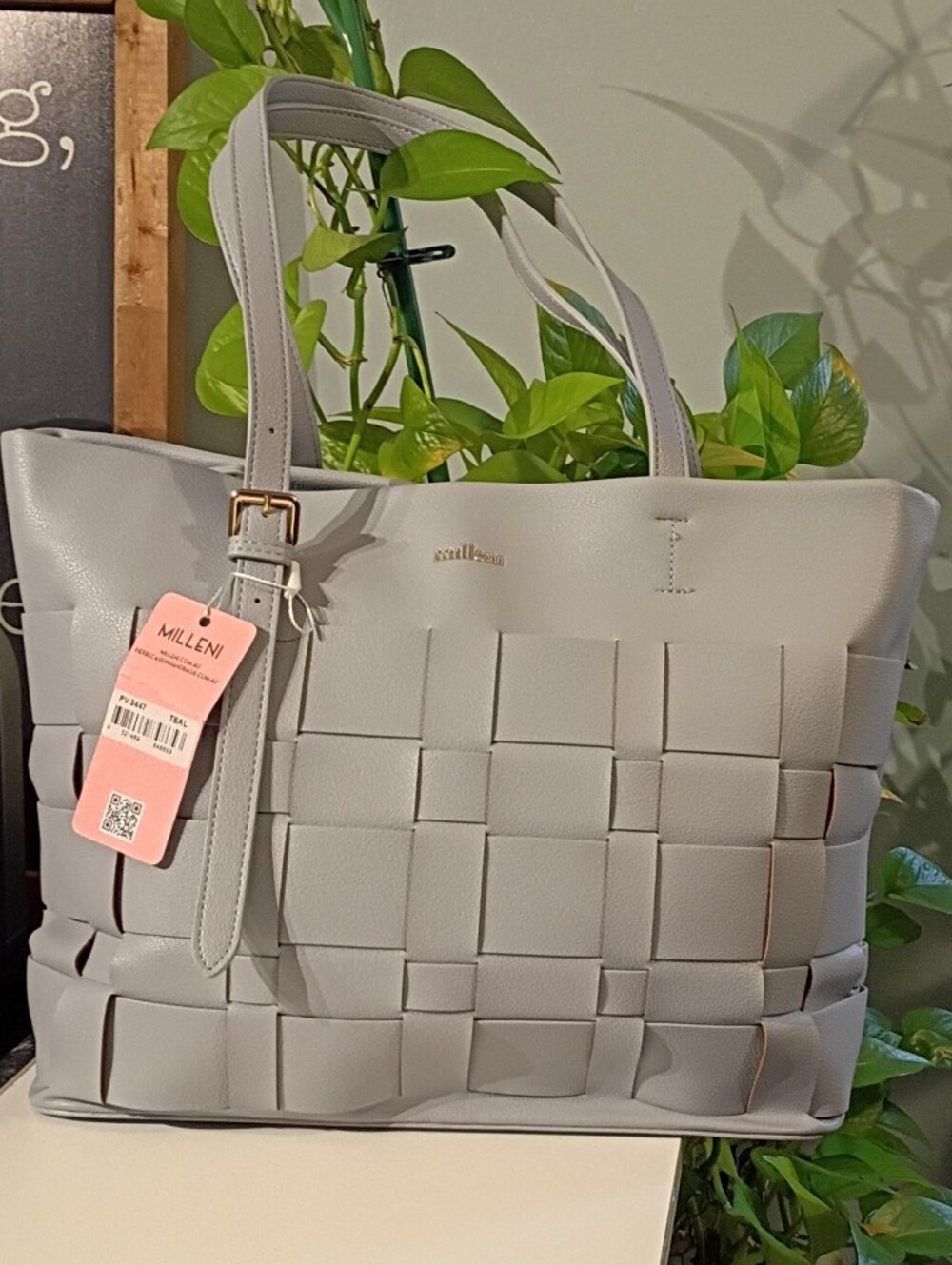 Woven Tote Bag in Light Gray